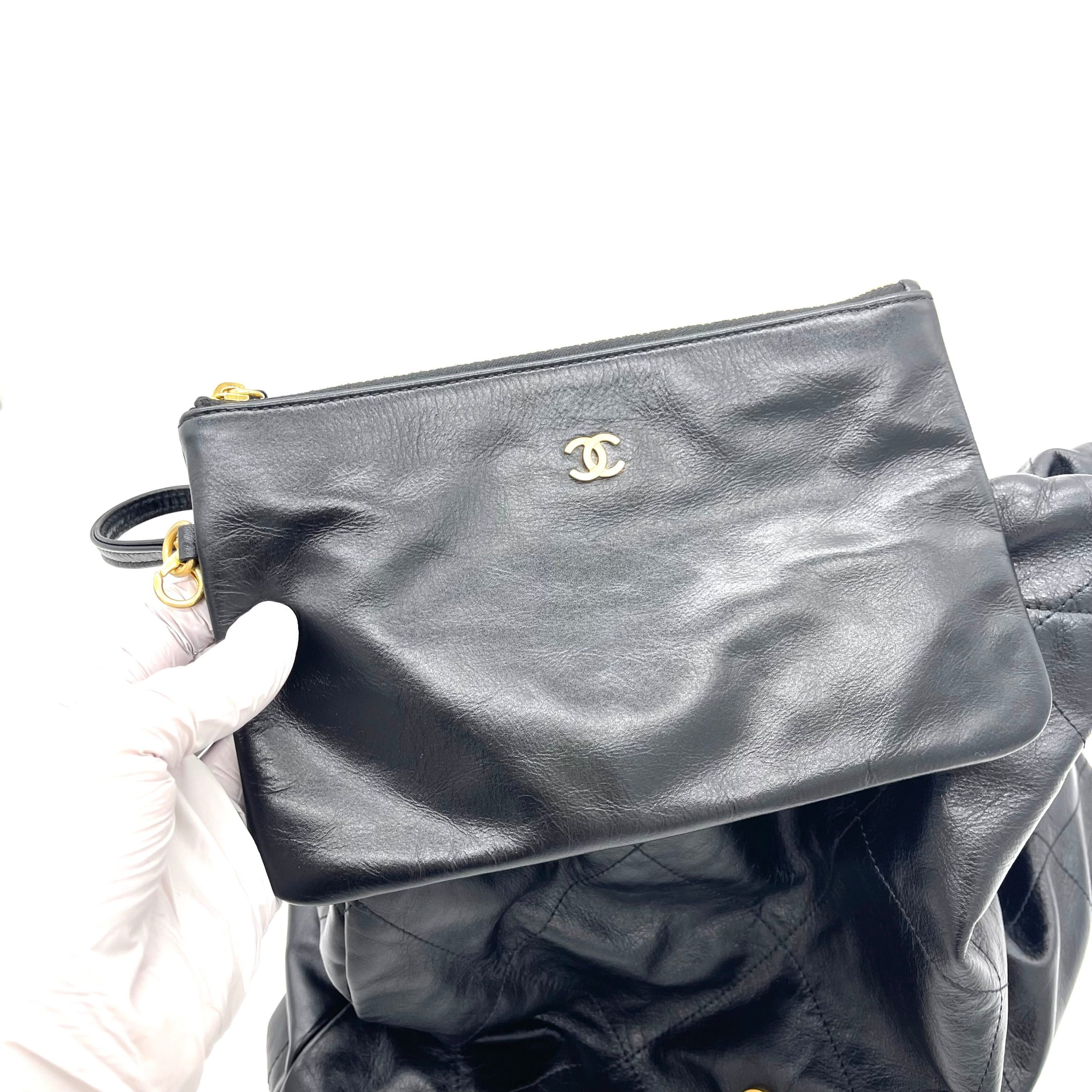 CHANEL Shiny Calfskin Quilted Chanel 22 Bag Medium Black