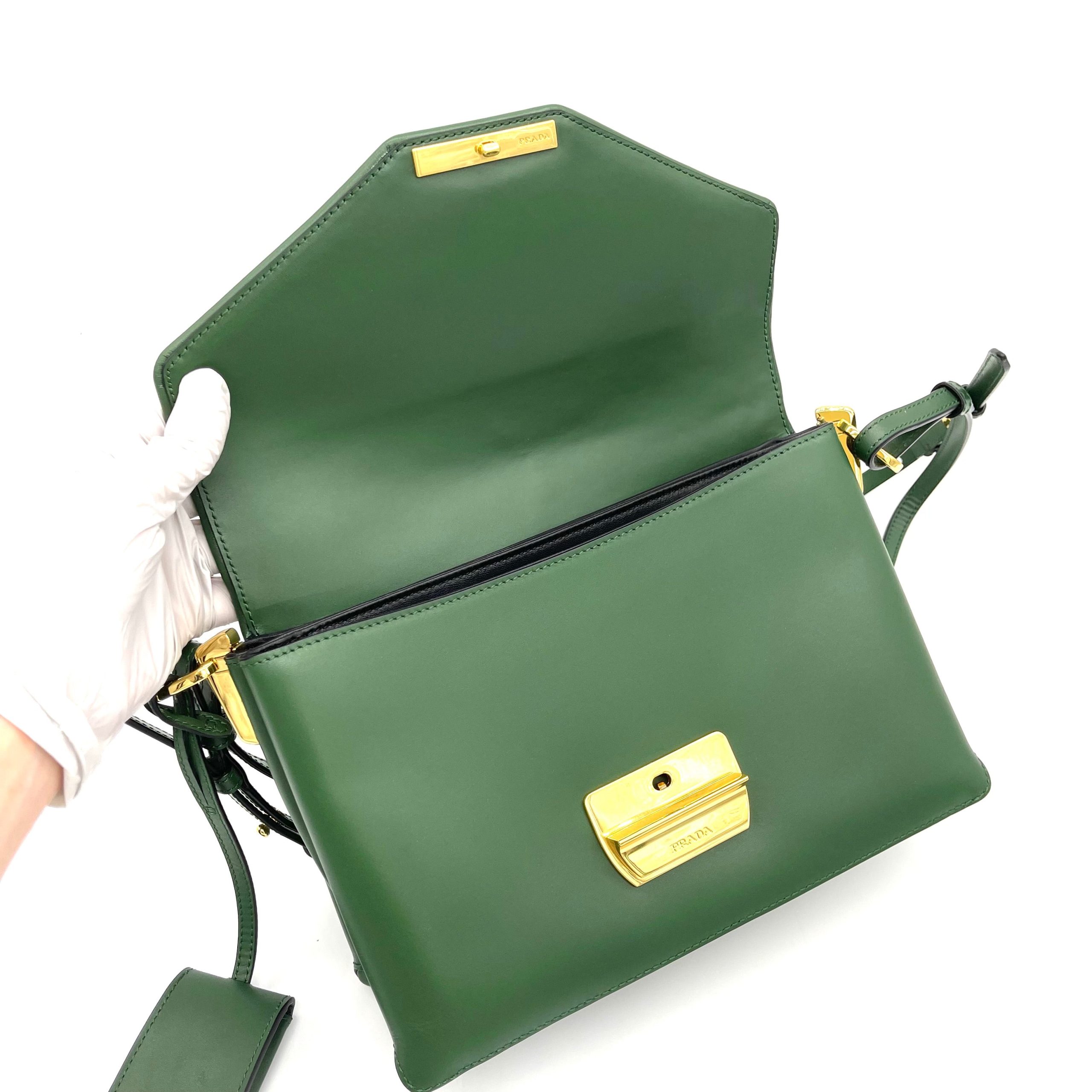 PRADA Ingrid envelope shoulder bag Green Medium