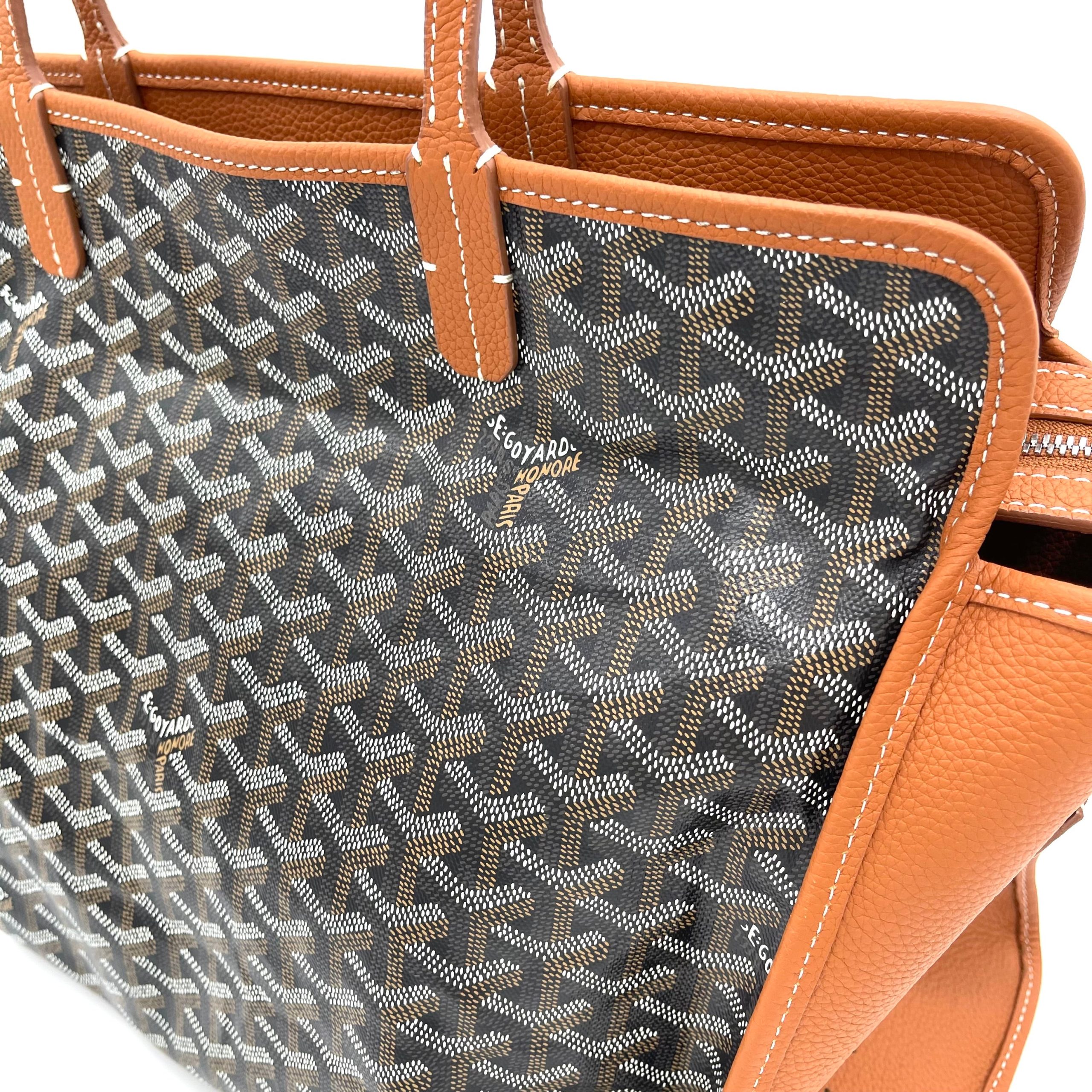 GOYARD Goyardine Sac Hardy Pet Carrier PM – Black/Gold