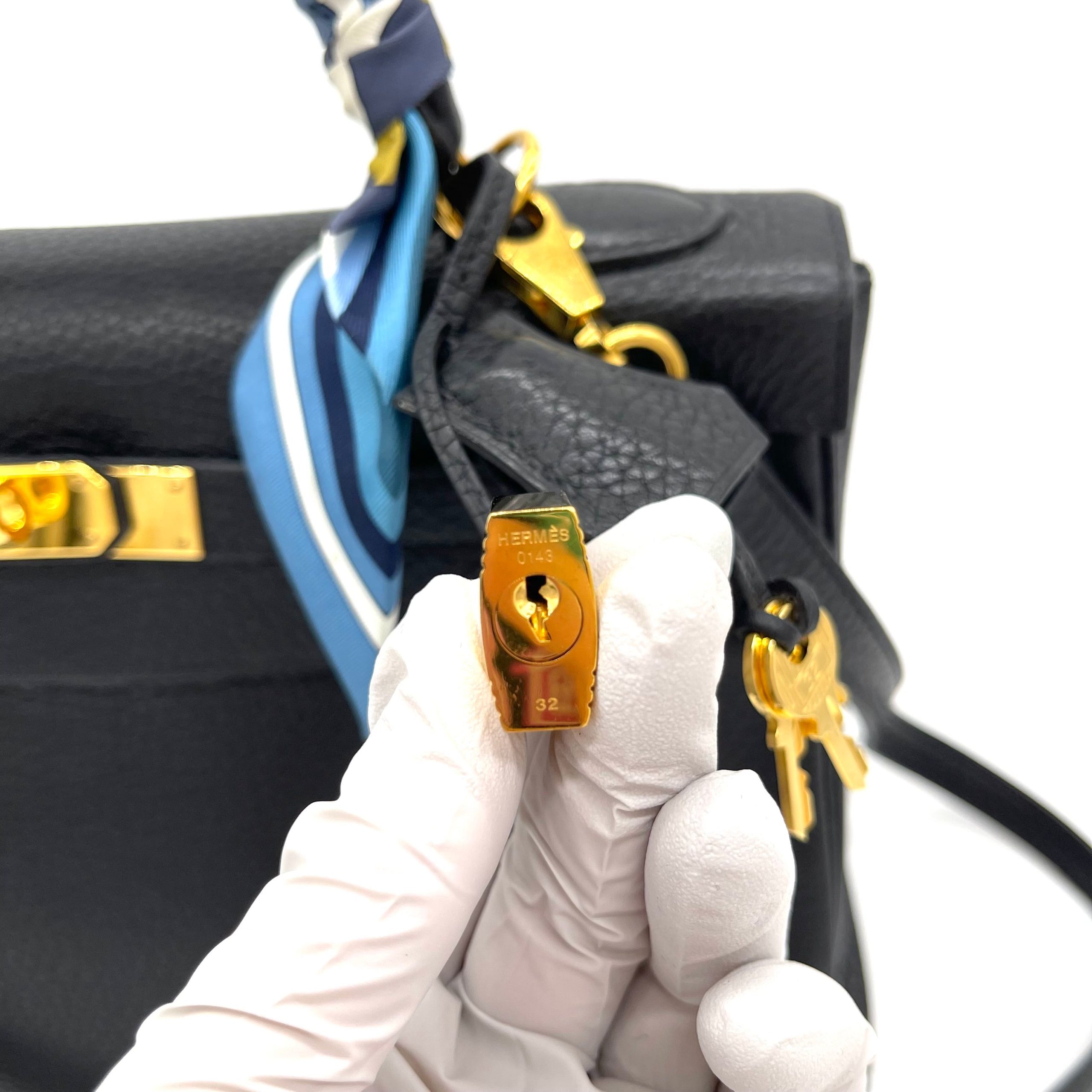 HERMES
Kelly Togo Retourne 28 Black Year2014