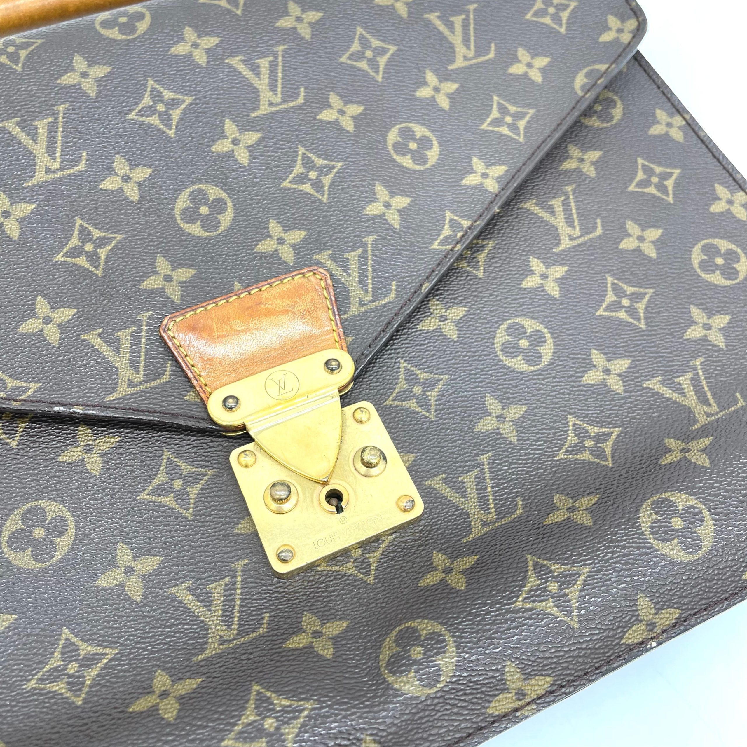 LOUIS VUITTON Monogram Canvas Robusto 1 Compartment Briefcase