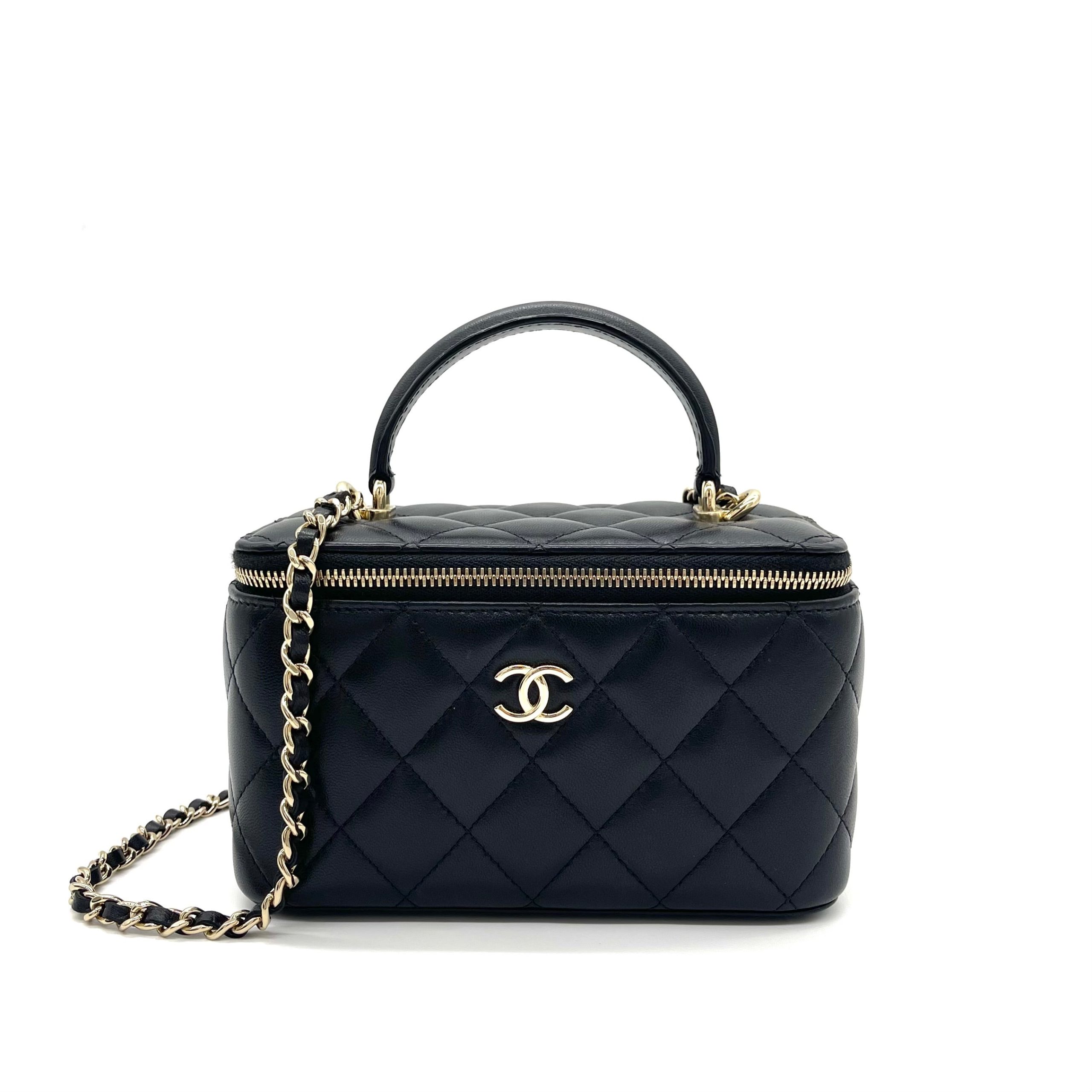 CHANEL Lambskin Quilted Small Top Handle Vanity Case with Chain – Black