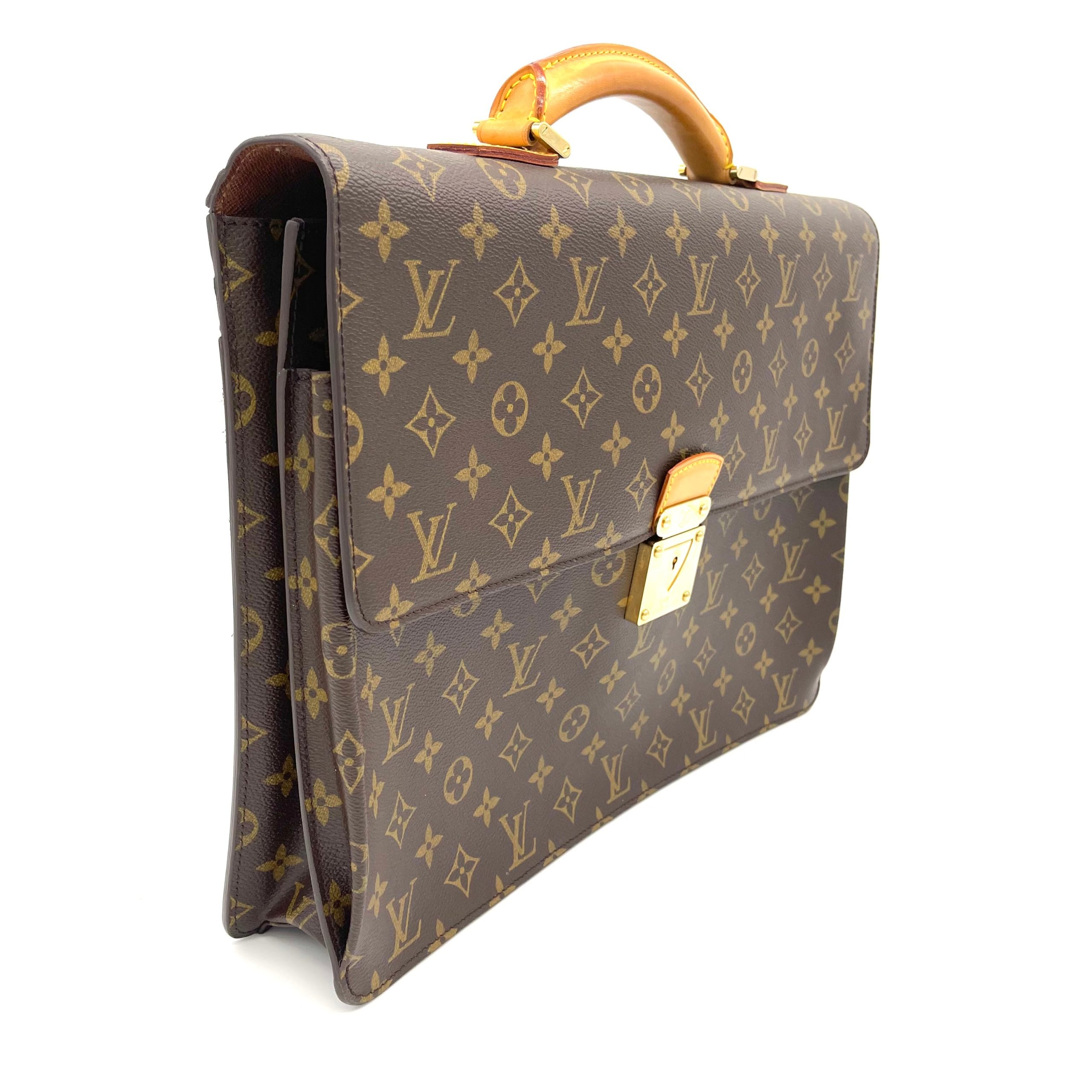 LOUIS VUITTON Monogram Canvas Robusto 1 Compartment Briefcase