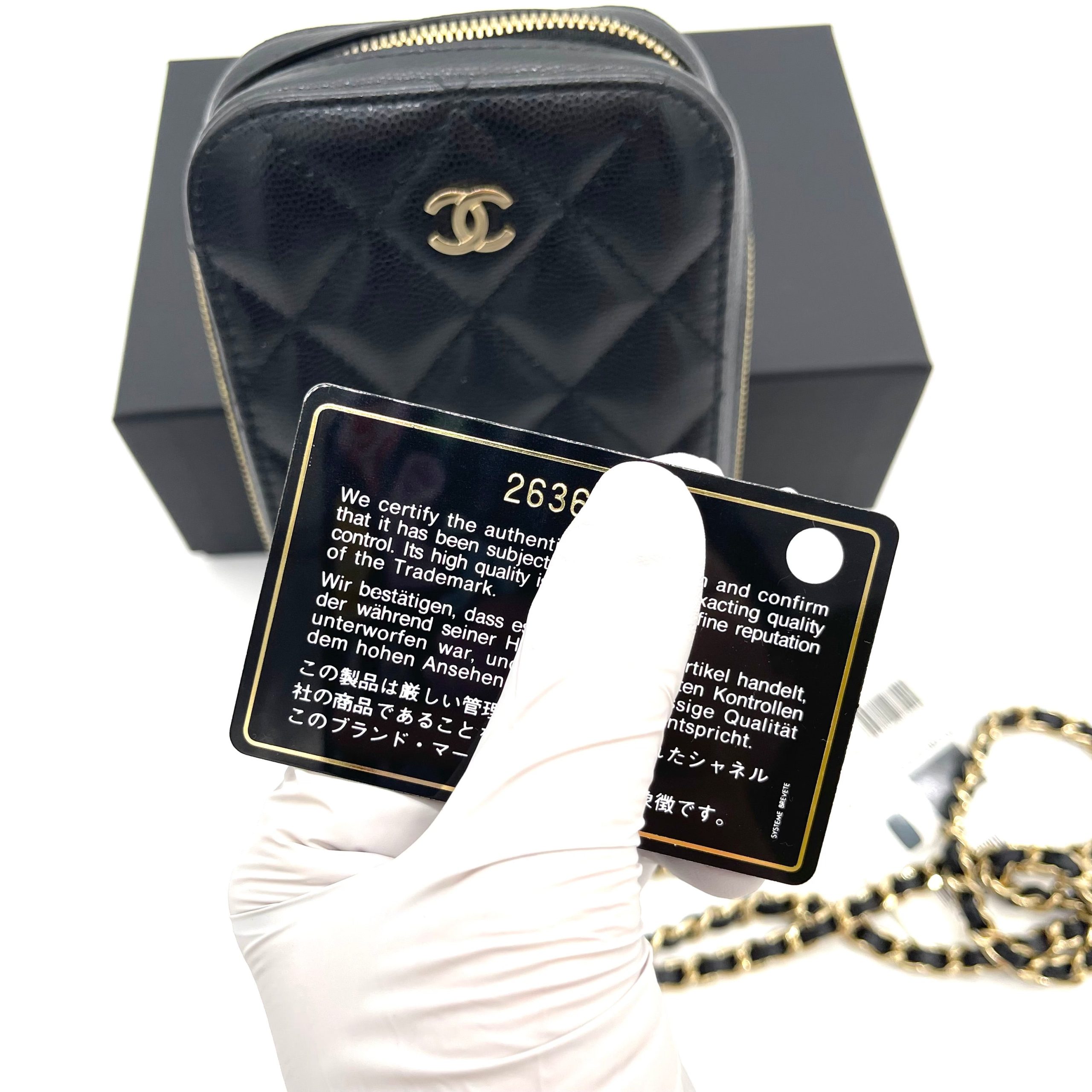 CHANEL Zip Around Phone Case Chain Shoulder Bag – Black Grained Calfskin