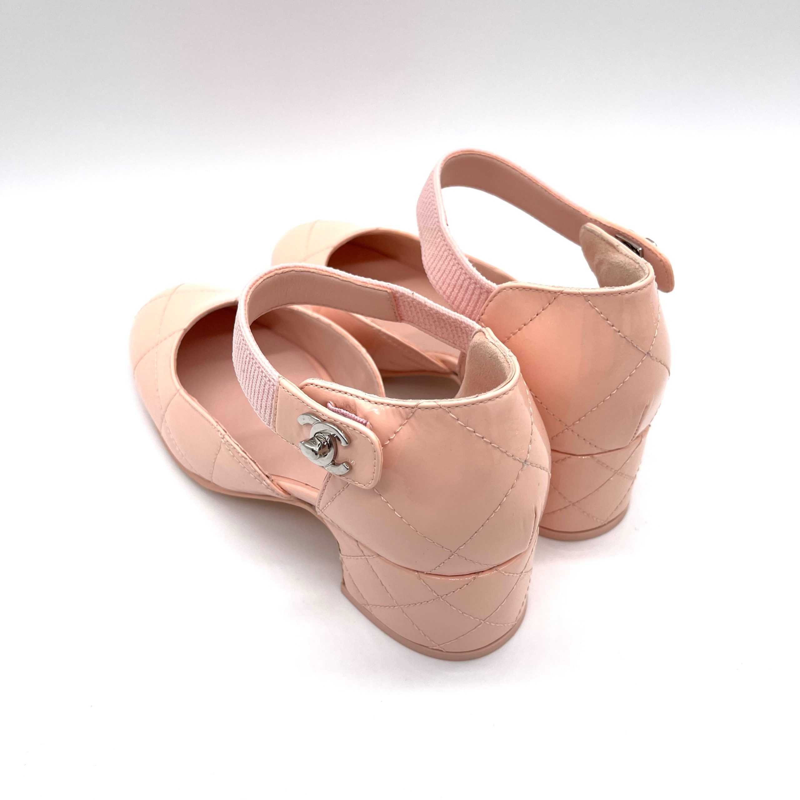 CHANEL Quilted Patent Leather Ankle Strap Pumps – Light Pink SIZE6