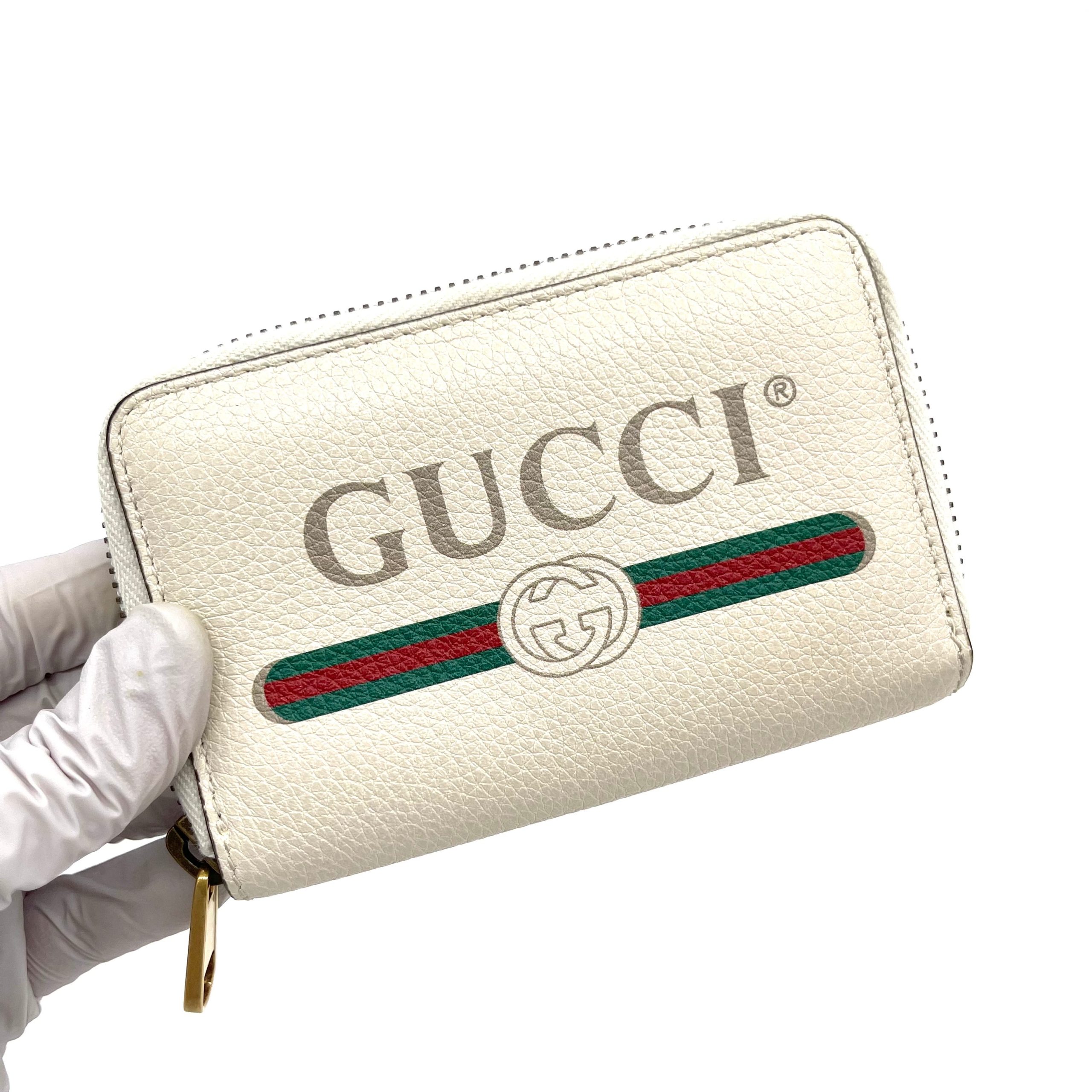 GUCCI
Calfskin Logo Zip Around Card Case White