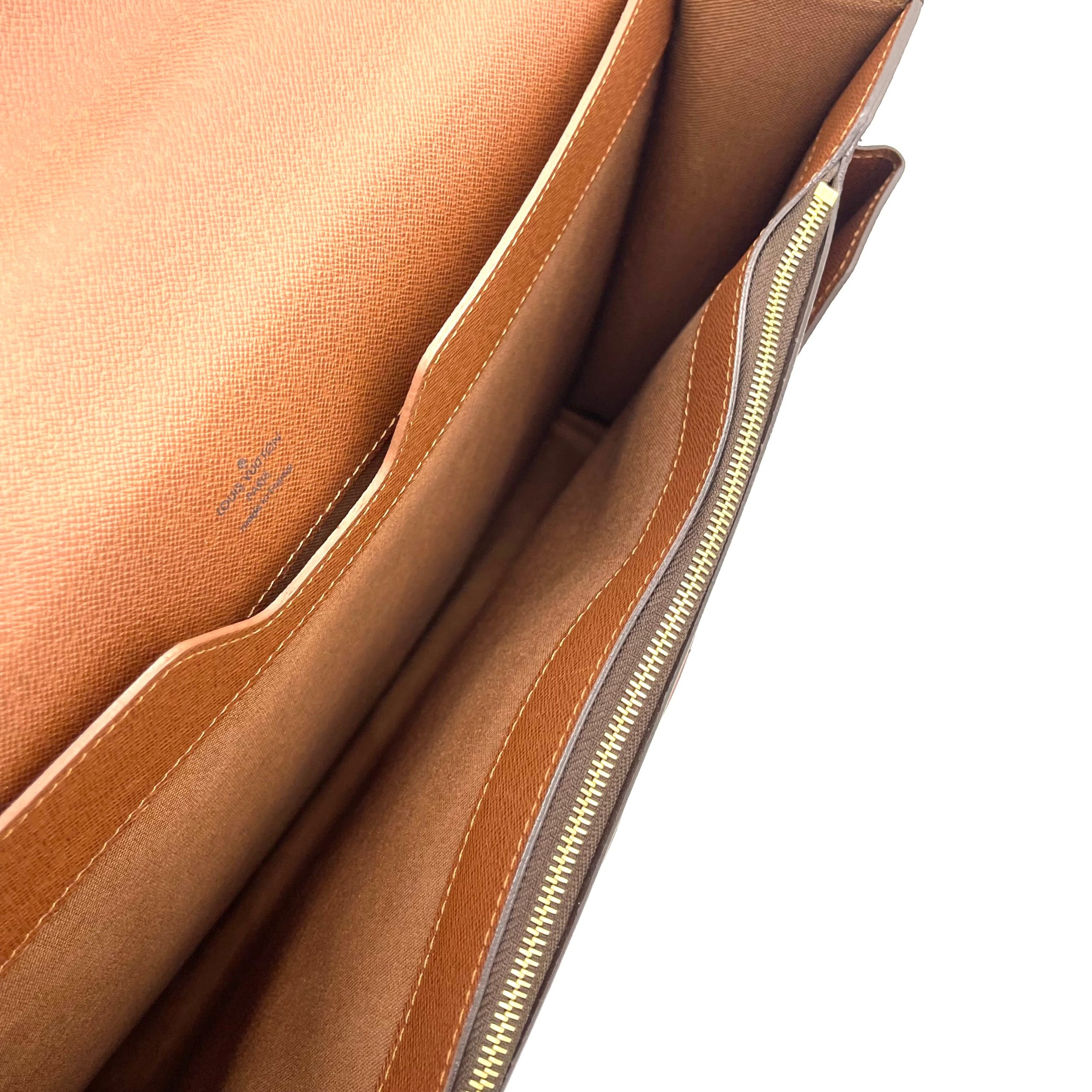 LOUIS VUITTON Monogram Canvas Robusto 1 Compartment Briefcase