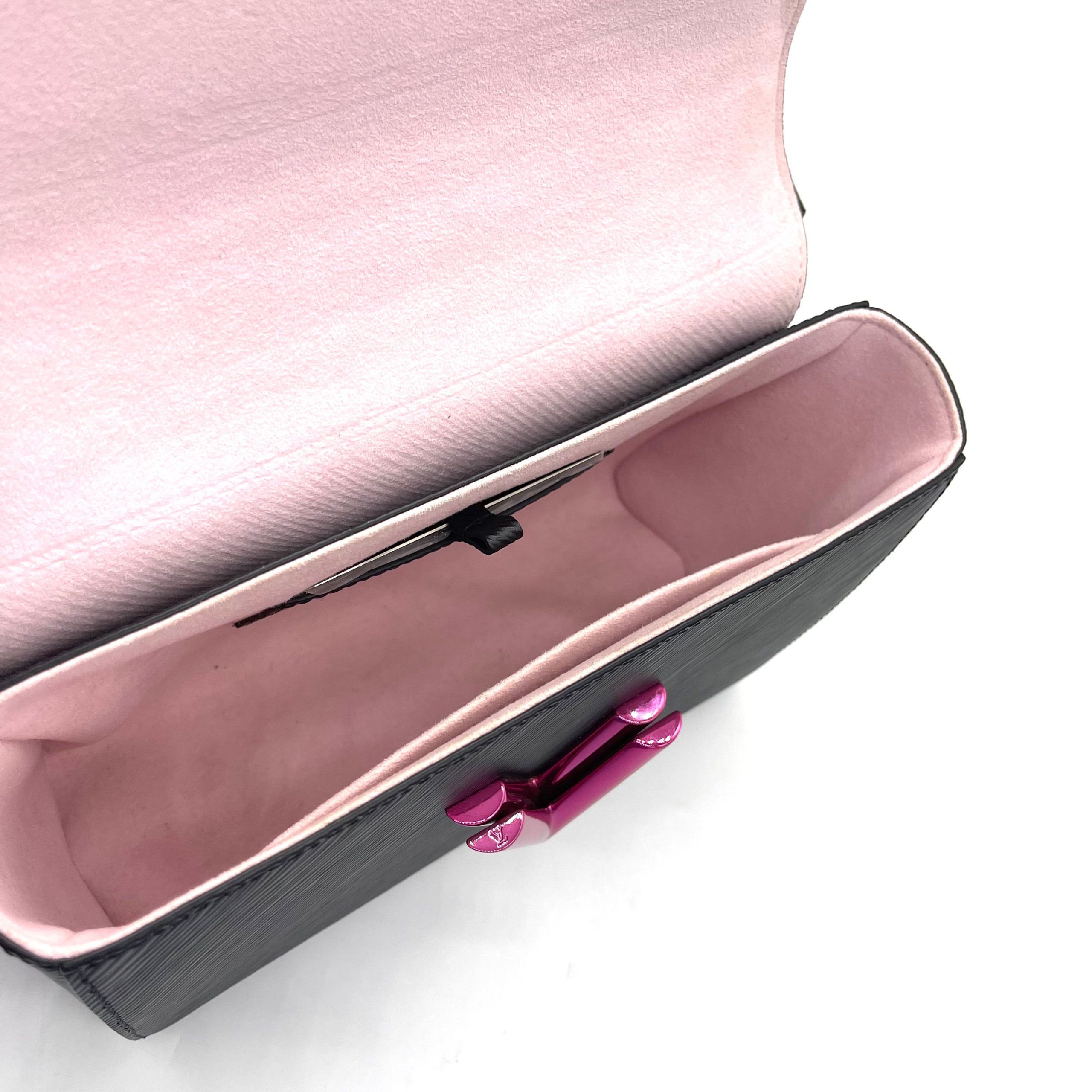 Louis Vuitton Epi Twist PM Shoulder Bag – Black Rose