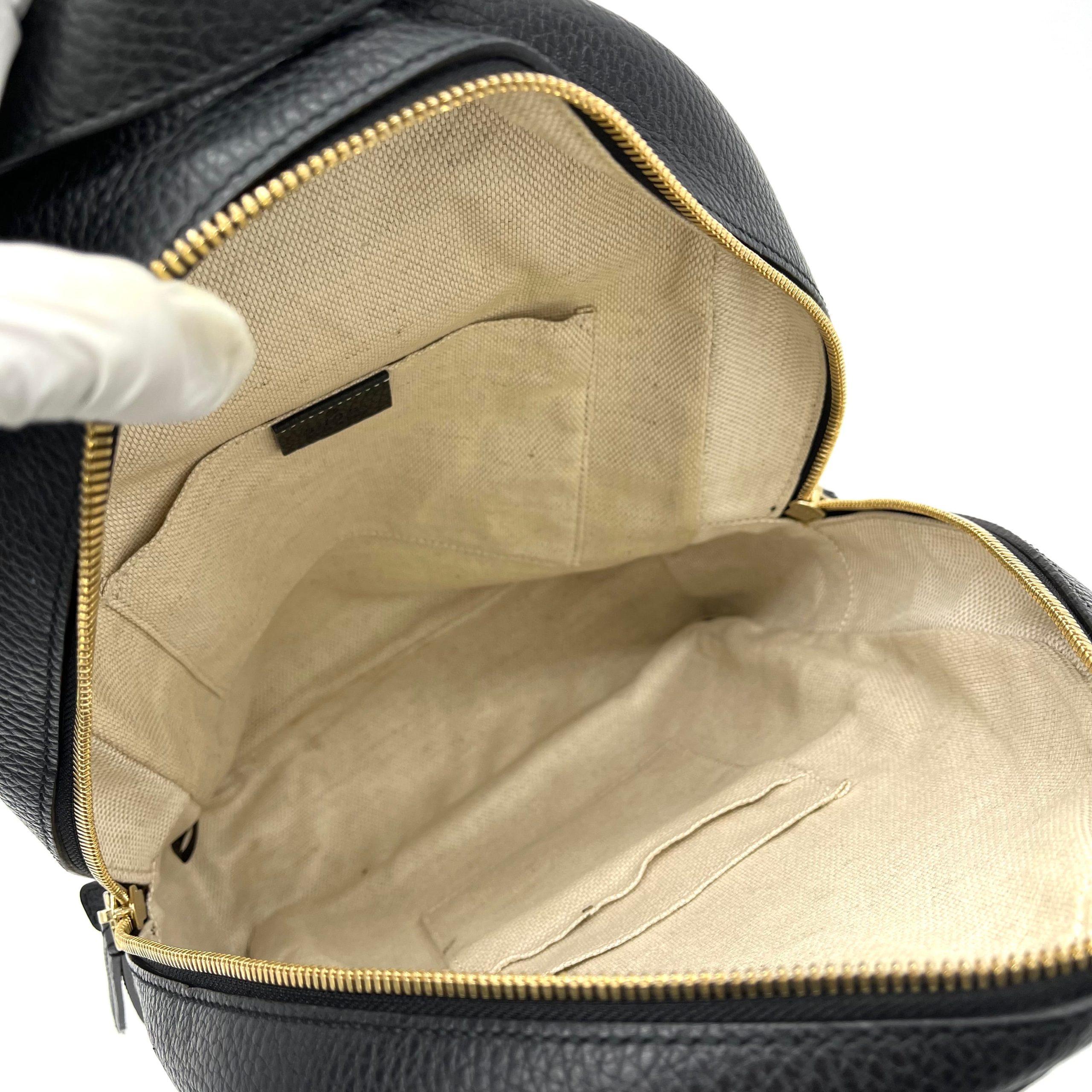 Gucci  Pebbled Calfskin Soho Chain Backpack Black