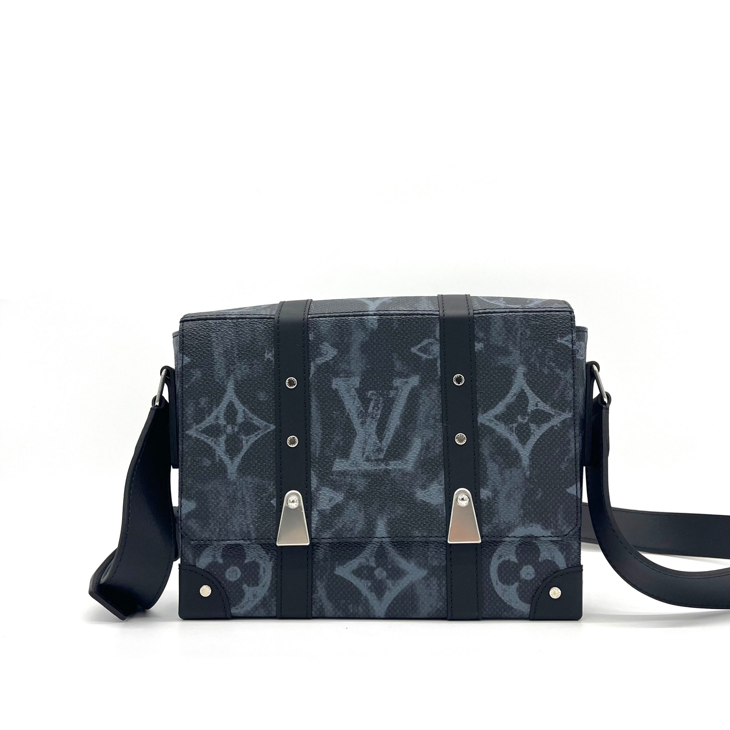 Louis Vuitton Monogram Pastel Trunk Messenger Black