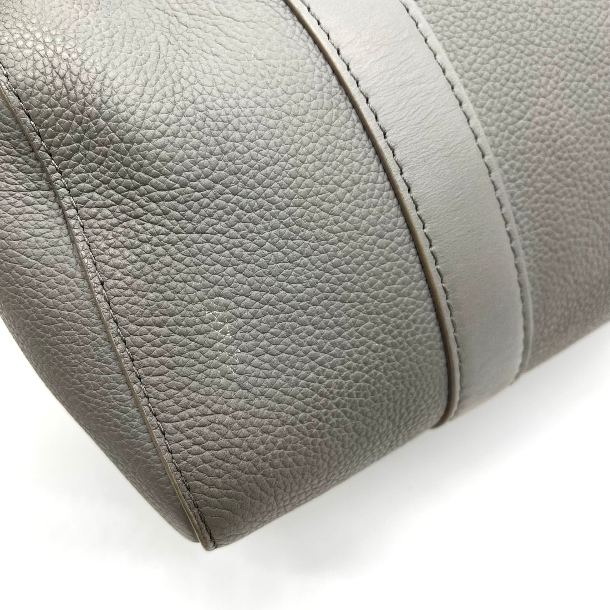 Louis Vuitton Grained Calfskin Aerogram City Keepall Gris