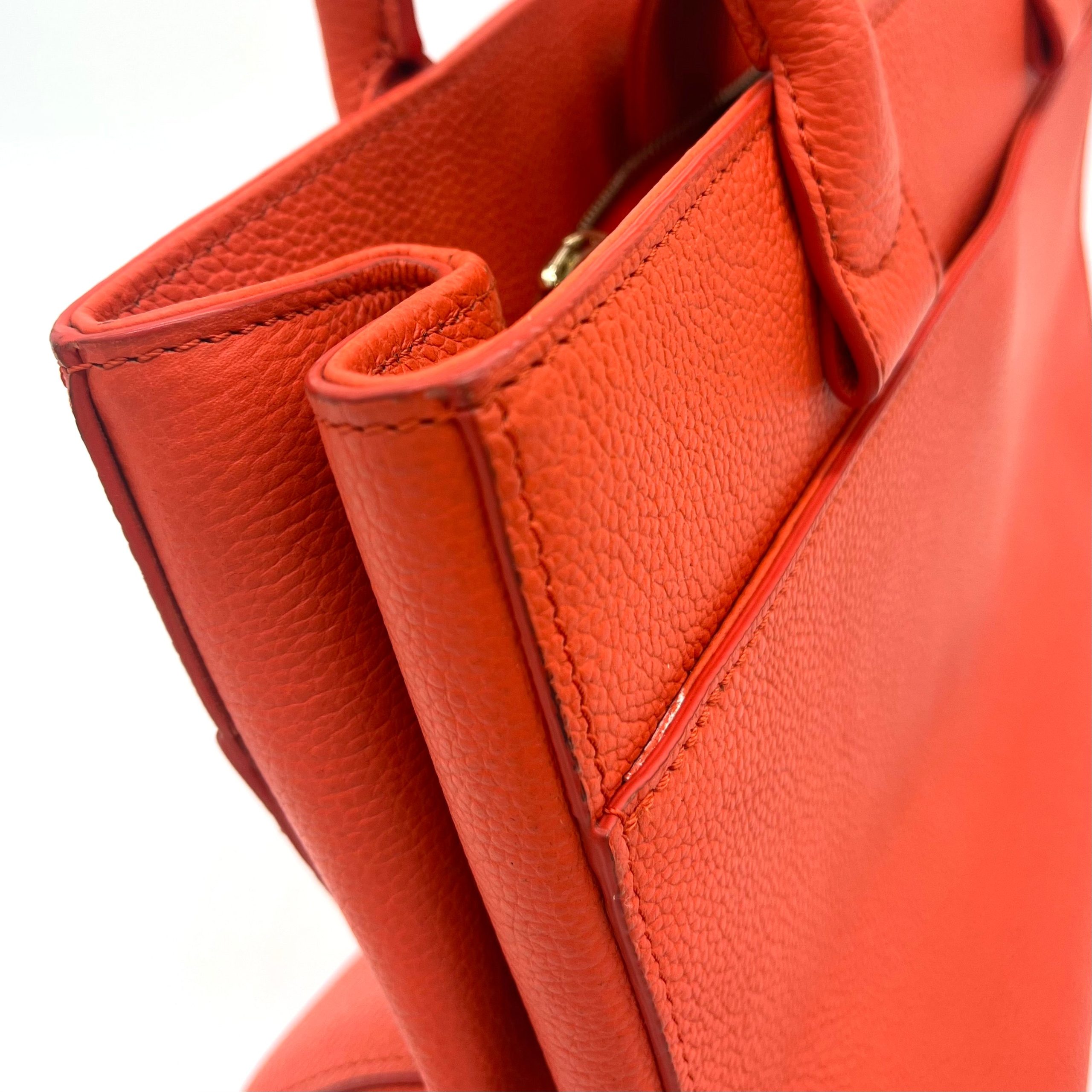 CHANEL Grained Calfskin Small Neo Executive Shopper Tote Red 2017