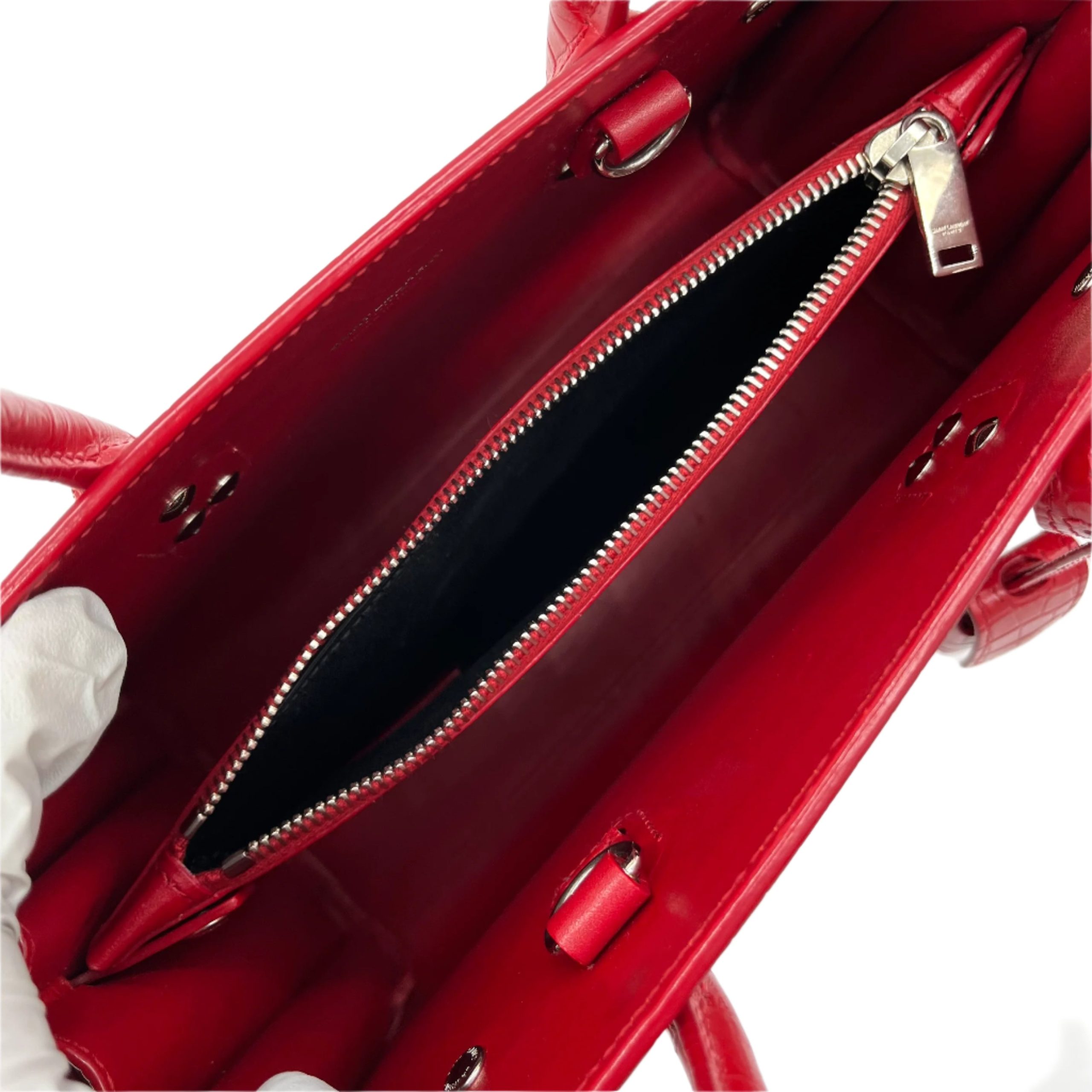 Saint Laurent small sac de jour top handle bag in matte embossed crocodile Leather Red