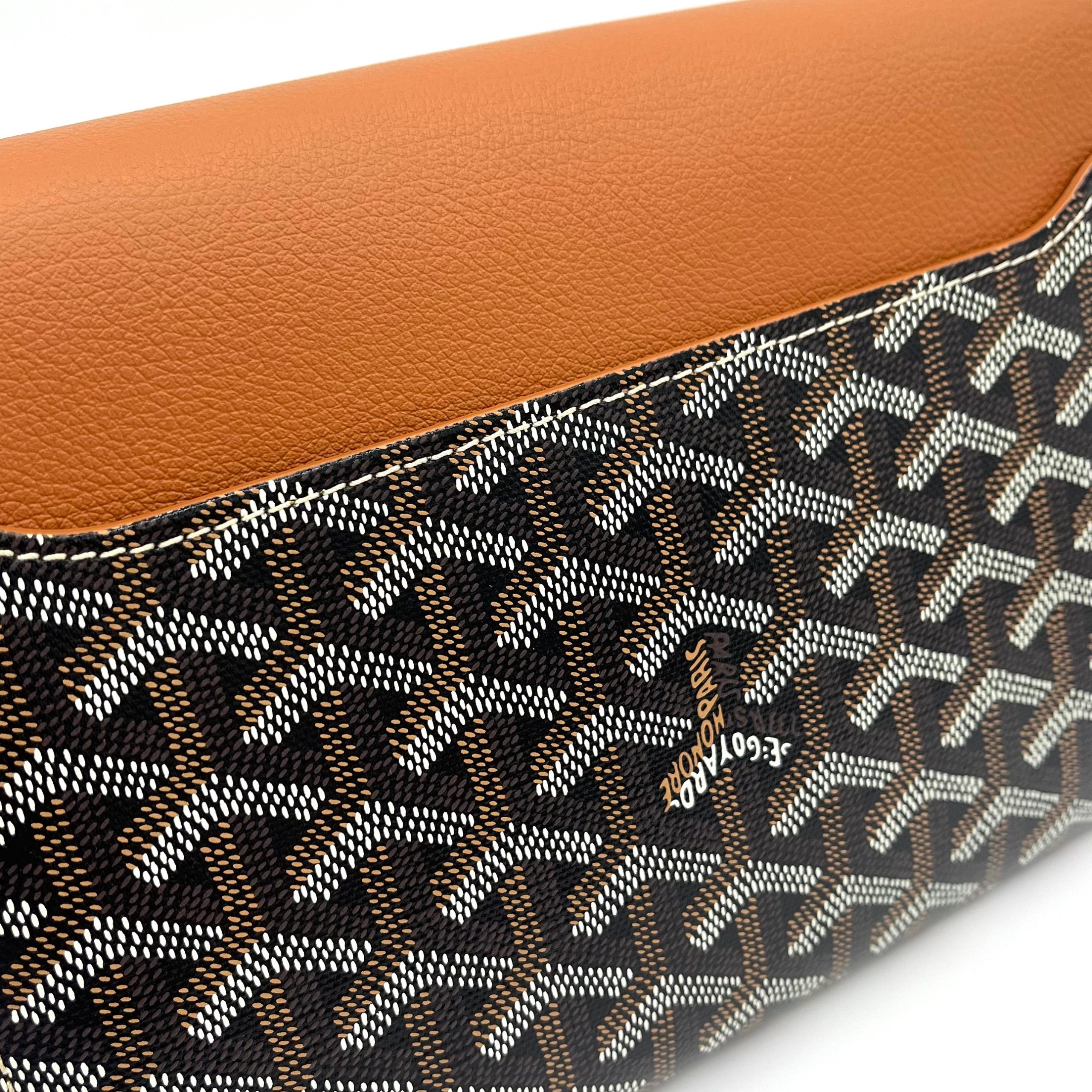Goyard Goyardine Calfskin Chypre Wallet Pouch Black Gold
