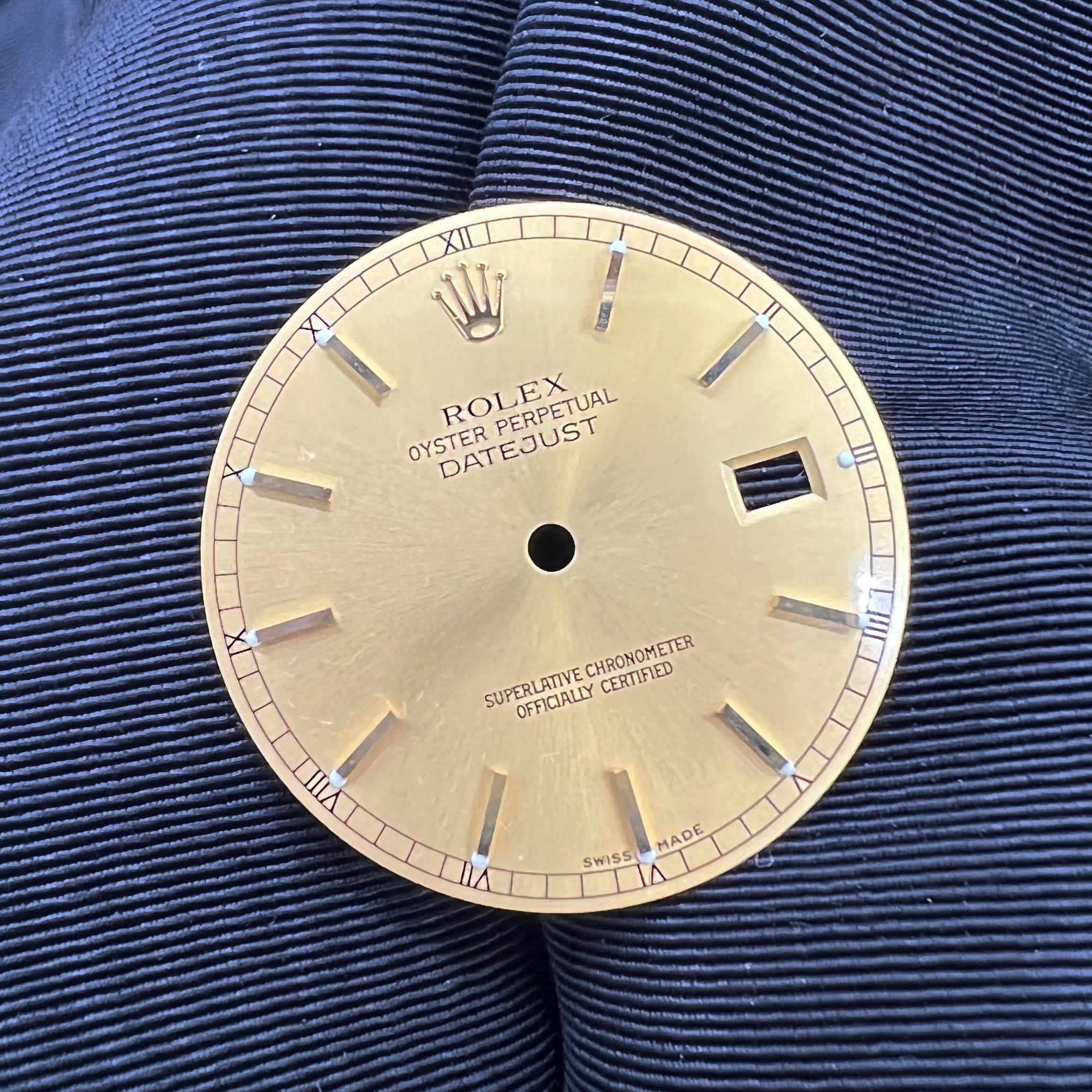 Guaranteed Authentic Rolex Oyster Perpetual Datejust  With Date Model 16233 Superlative Chronometer Officially Certified Swiss Made Gold Dial 36mm