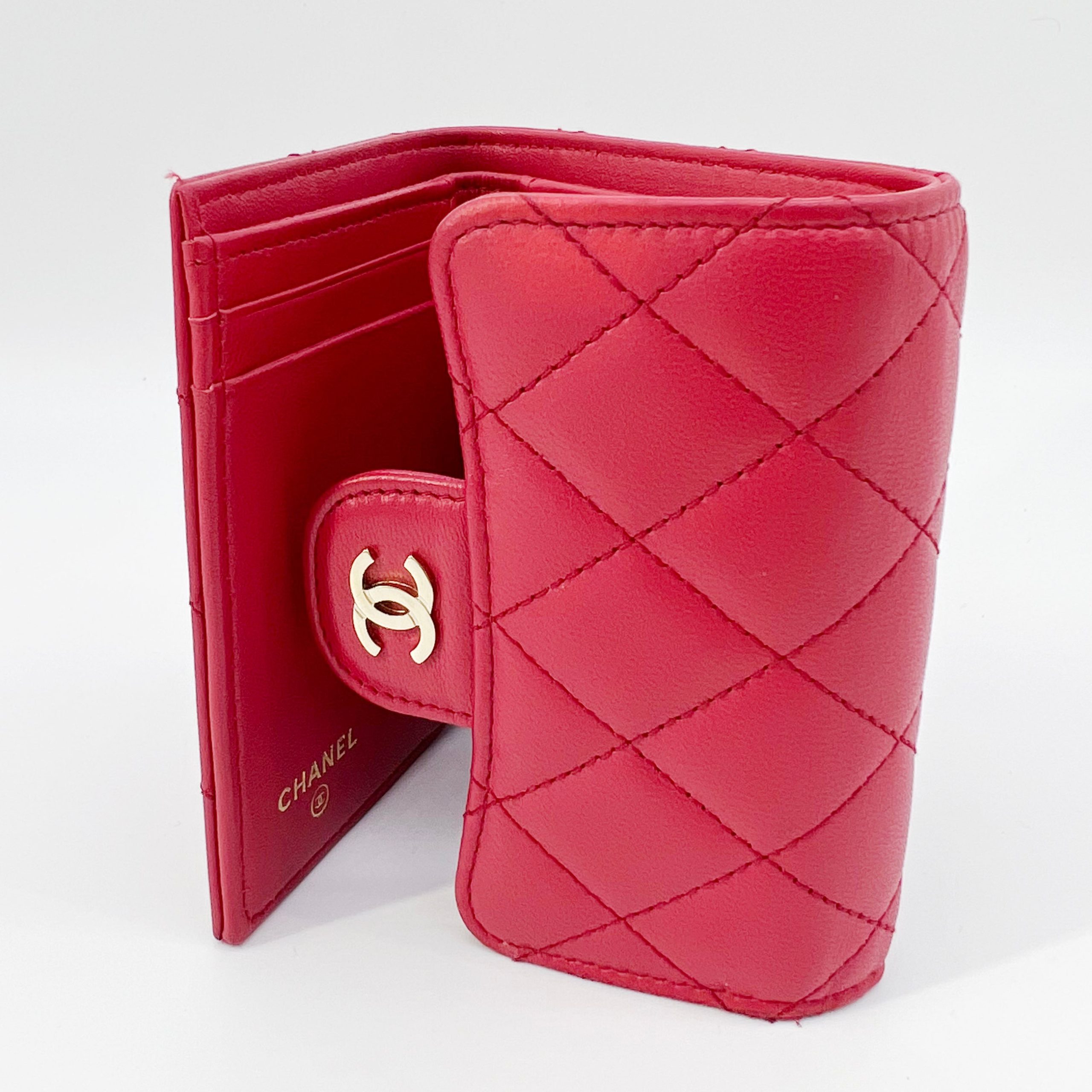 Guaranteed Authentic Chanel CC Quilted Compact Flap Trifold Wallet Fuchsia Dark Pink