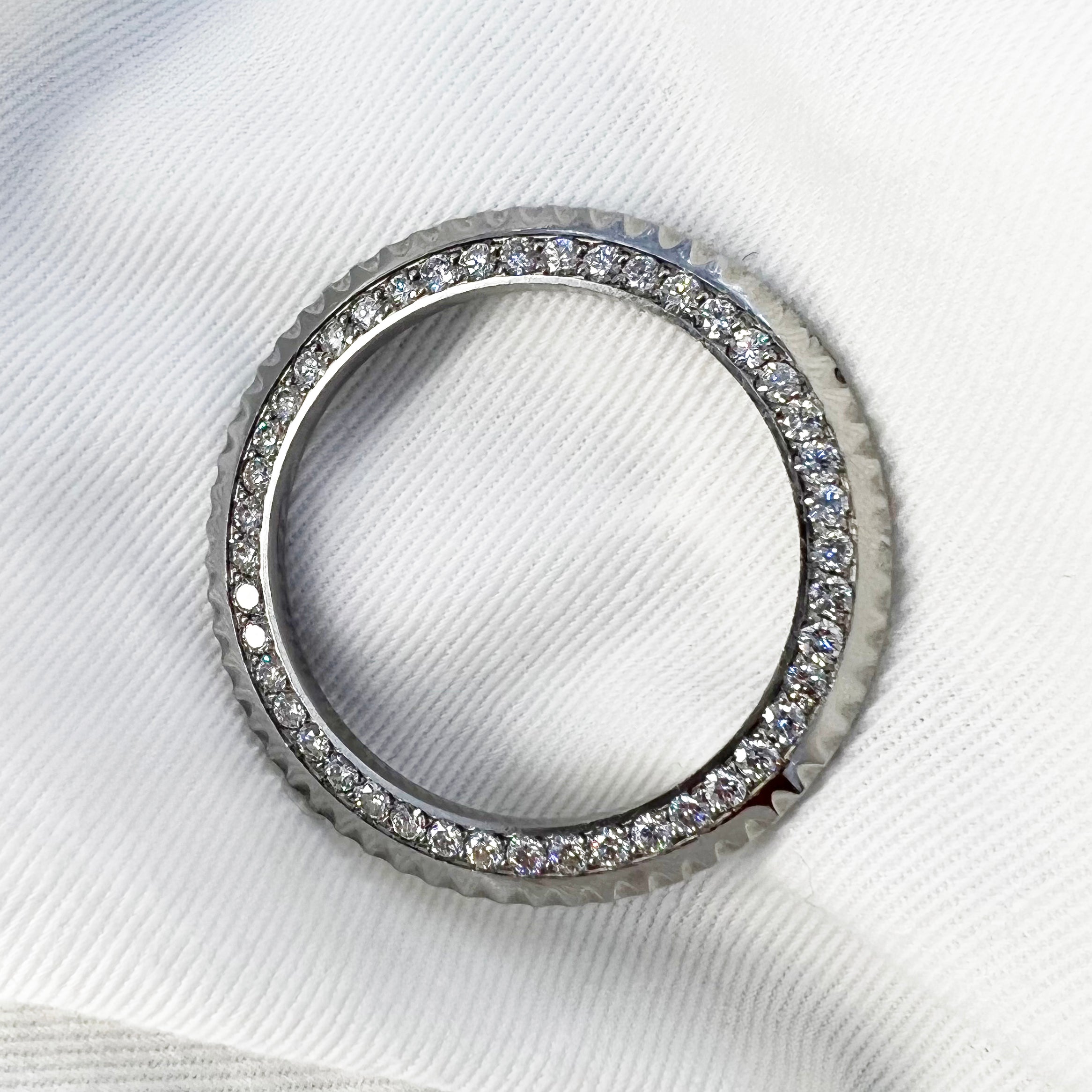 Rolex Submariner Bezel With Diamond Stainless Steel 40mm VVS F Or E Color