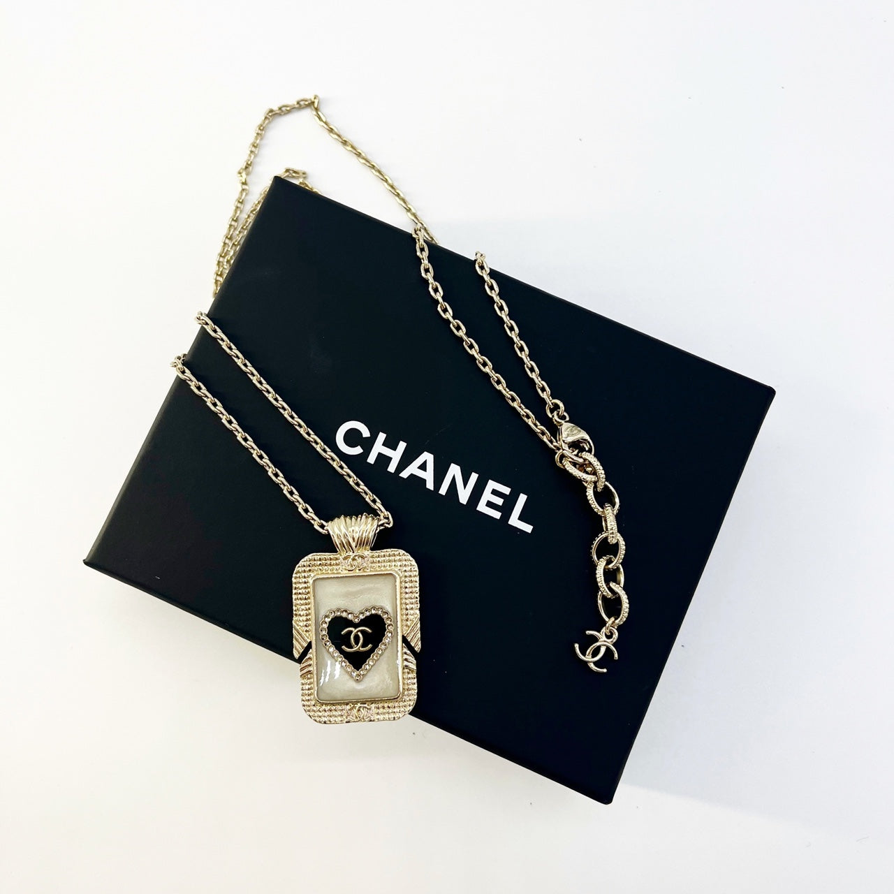 Guarantee Authentic Chanel Crystal No.5 Perfume Bottle Rectangle Pendant Reversible Gold tone necklace