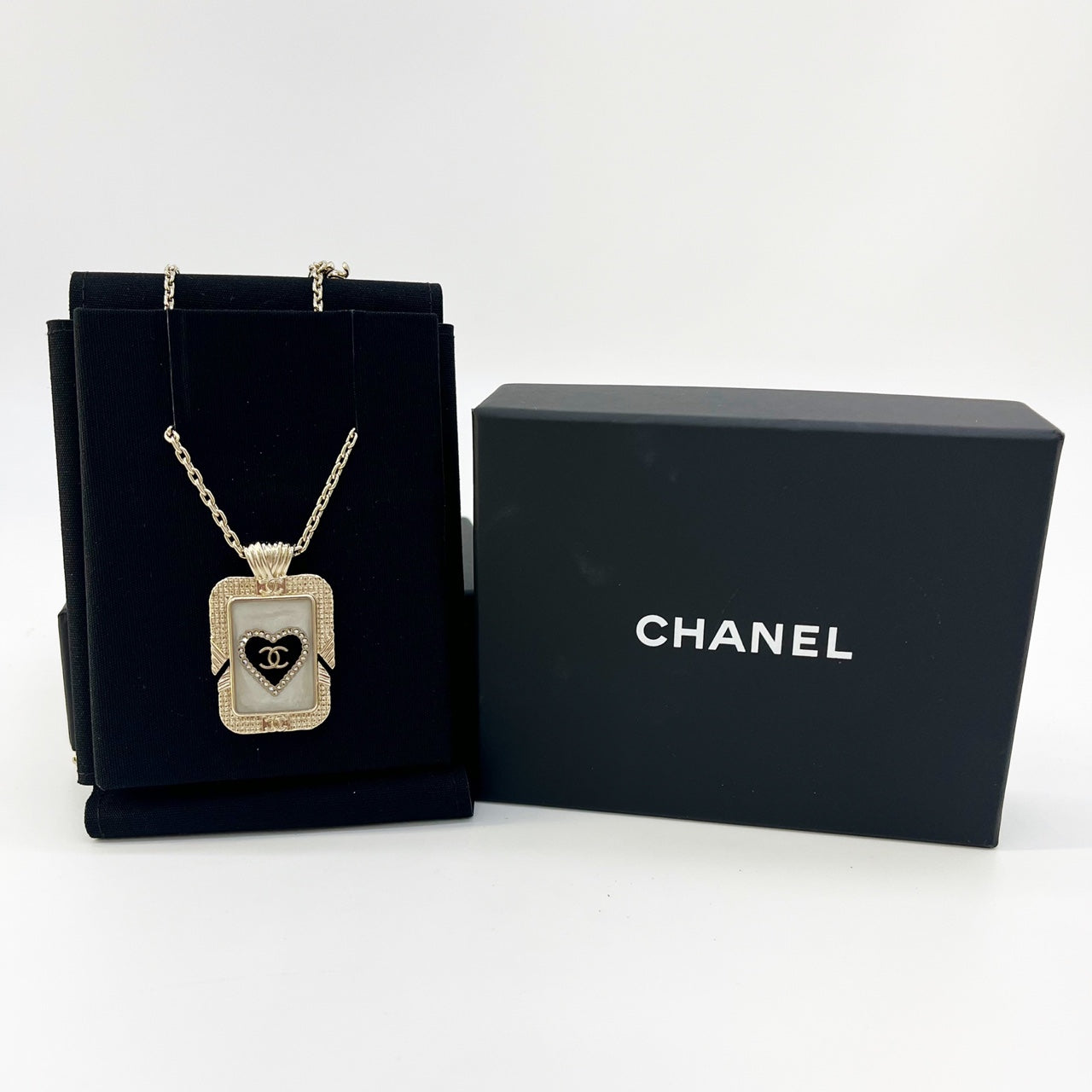 Guarantee Authentic Chanel Crystal No.5 Perfume Bottle Rectangle Pendant Reversible Gold tone necklace
