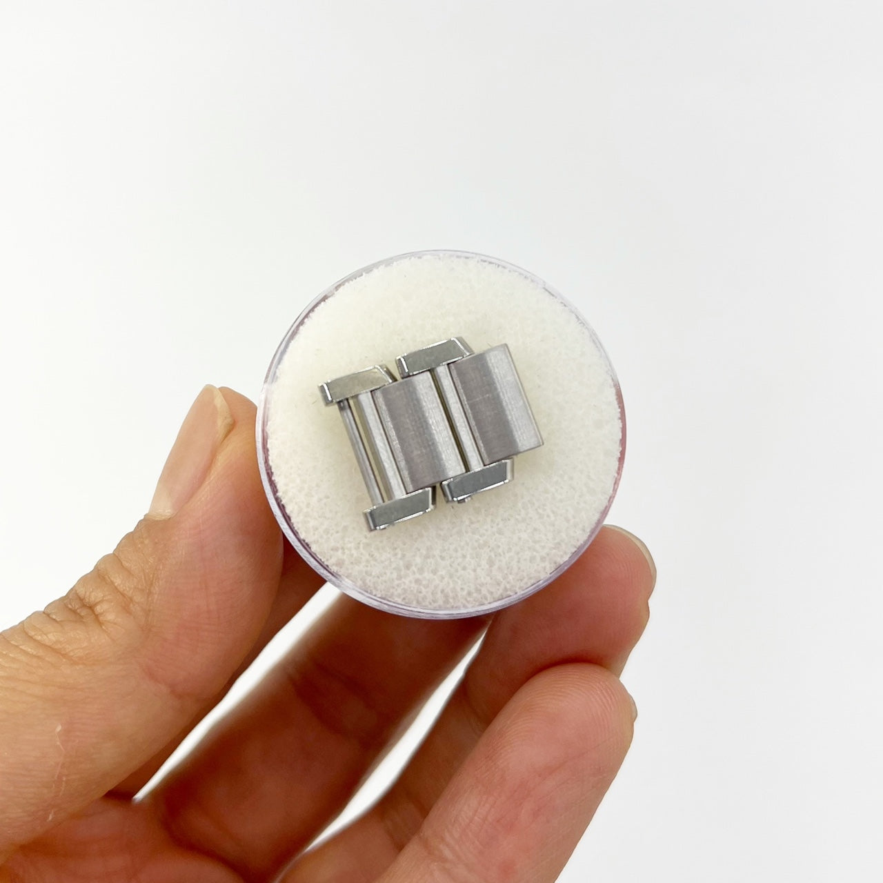 Guarantee Authentic Cartier Tank Francaise Stainless Steel 14.5mm Bracelet Band Link. Is the price of one