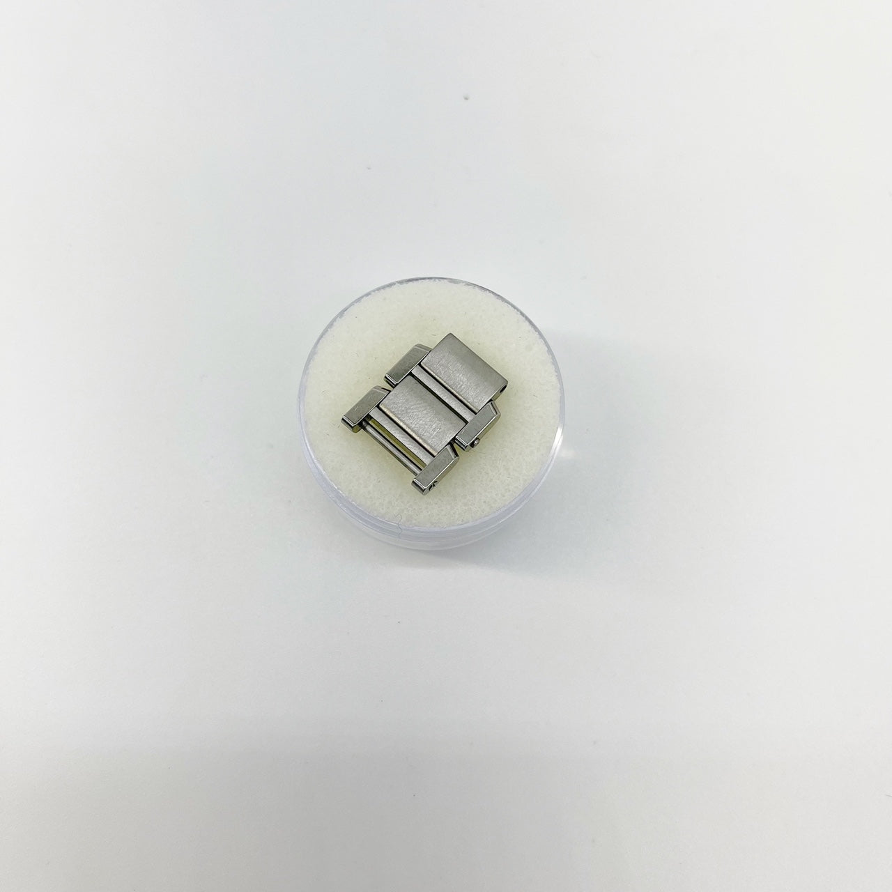 Guarantee Authentic Cartier Tank Francaise Stainless Steel 14.5mm Bracelet Band Link. Is the price of one