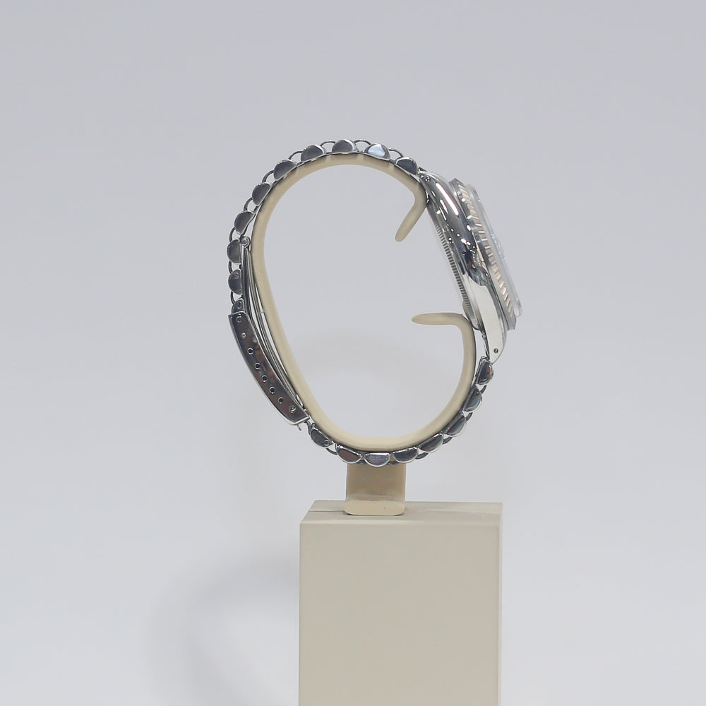 ROLEX Silver Oyster Perpetual Datejust with Blue Dial and Jubilee Bracelet 16014